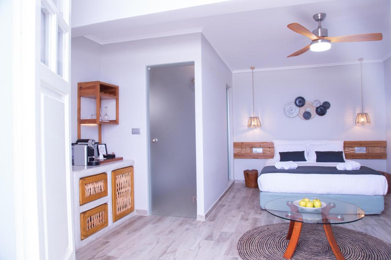 Glykeria Mini Suites Периволос Екстериор снимка